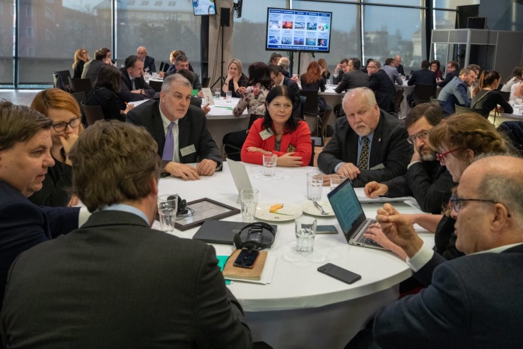 15834015543943G0gKaHSujIl_L