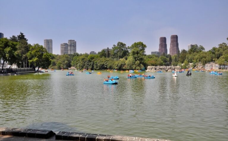 tvazteca.brightspotcdn