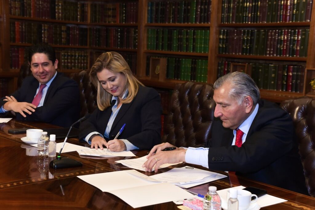 gobierno de Chihuahua firma convenio por la Boquilla