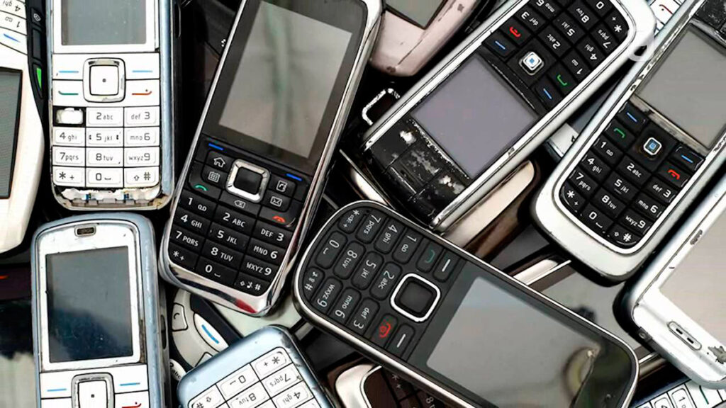 celulares-basura-desechos-electronicos