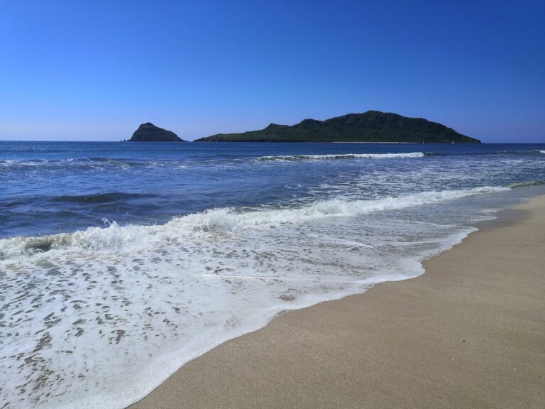 Bahia-de-Mazatlan-se-calienta