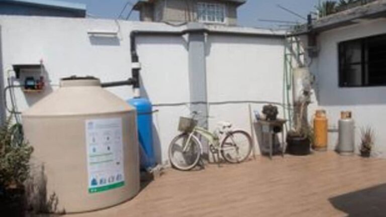 programa-cosecha-de-lluvia-en-la-cdmx-brinda-varios-meses-de-agua-a-familias-beneficiarias-cuartoscuro