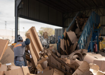Proceso de reciclaje en Renova Industrial