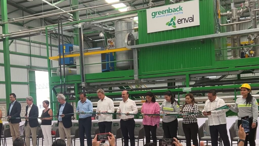 Nestlé México, junto a Greenback Recycling Technologies, instaló una planta de reciclaje químico capaz de procesar envases de plástico flexible.