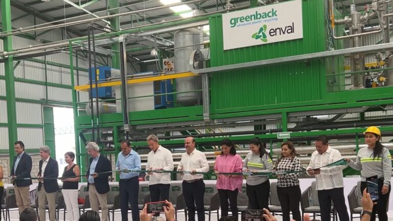 Nestlé México, junto a Greenback Recycling Technologies, instaló una planta de reciclaje químico capaz de procesar envases de plástico flexible.