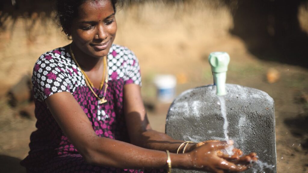 Acceso al agua mejora posibilidades educativas y laborales de mujeres