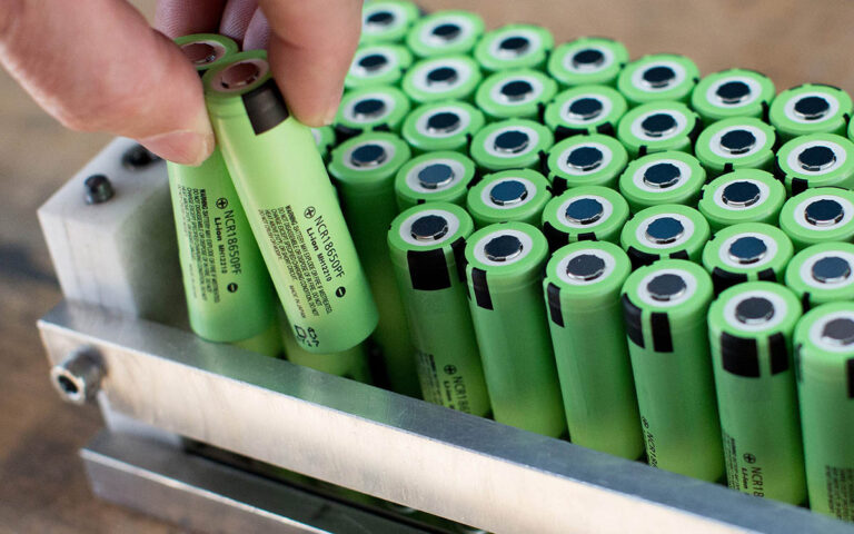 Crean baterías con 10 veces más almacenamiento de energía