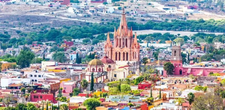 Artesanto: el arte de habitar San Miguel de Allende a escala humana
