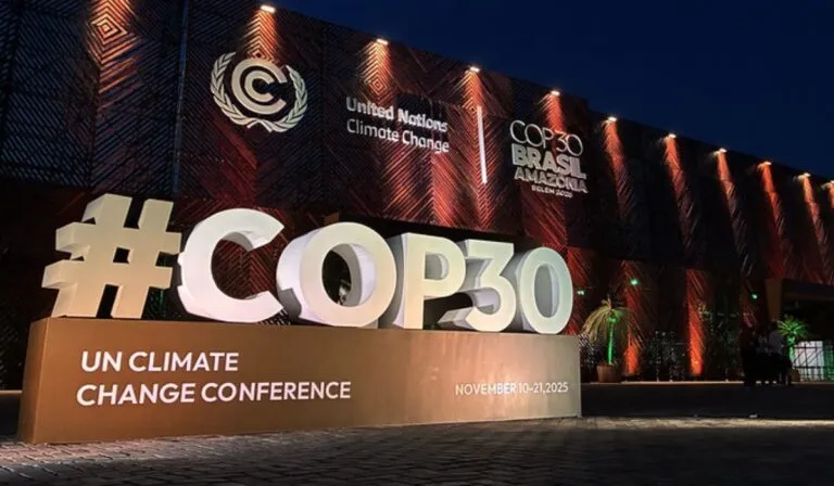 COP30 abre debate: ¿la inteligencia artificial salva al planeta o lo pone en riesgo?