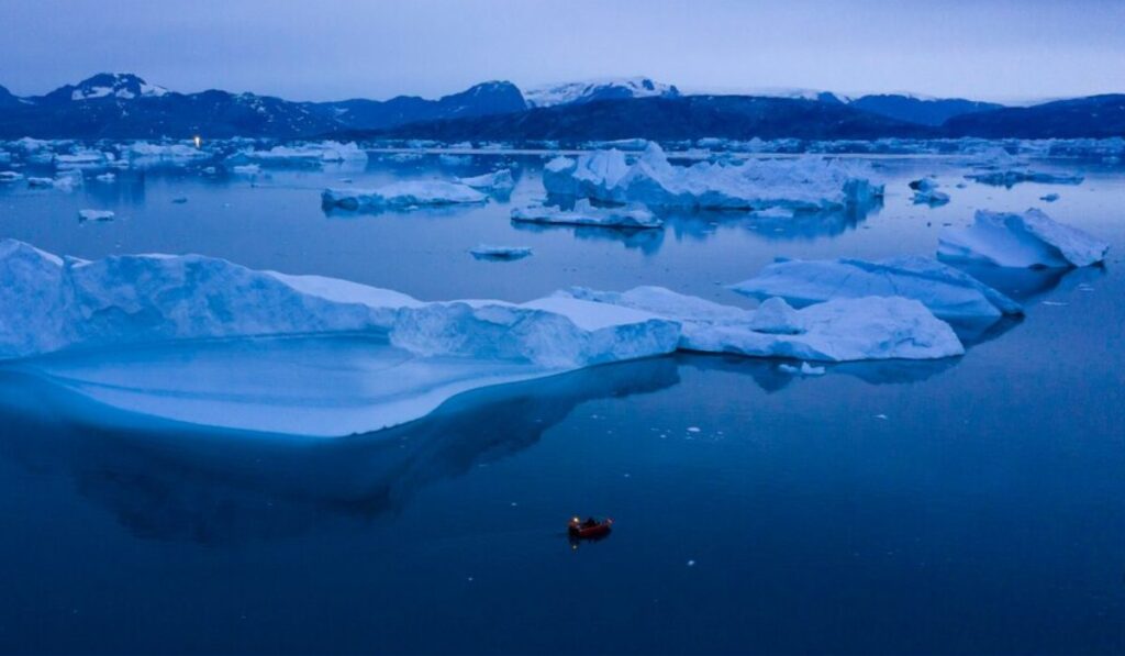 Descubren “olas ocultas” gigantes en Groenlandia: aceleran el deshielo y podrían elevar aún más el nivel del mar