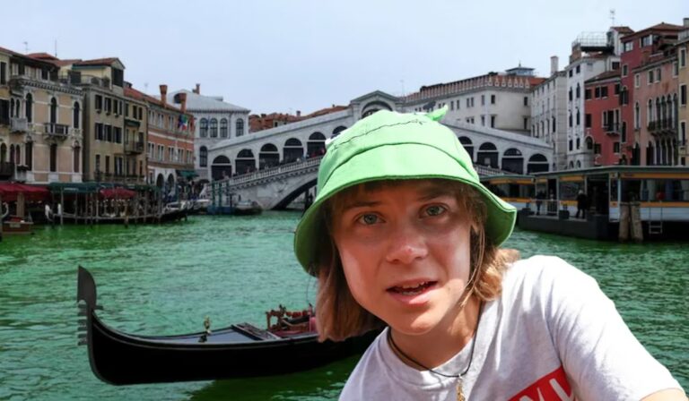 Greta Thunberg es vetada de Venecia tras teñir de verde el Gran Canal en protesta climática