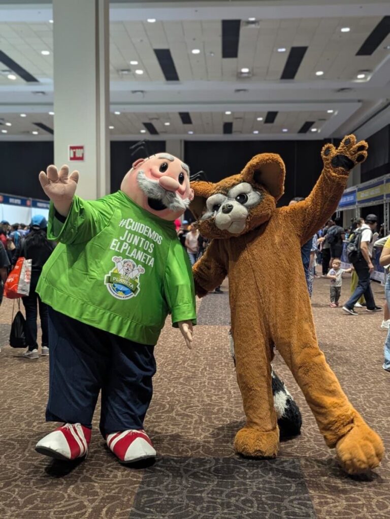 Víctor González Herrera, CEO de Farmacias Similares, aseguró que la convocatoria demuestra el interés de la población por cuidar el planeta.