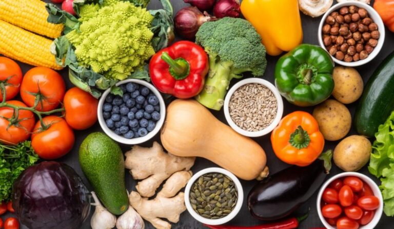 Lo que comemos también calienta al planeta: el estudio que pide cambiar la dieta de la mitad del mundo