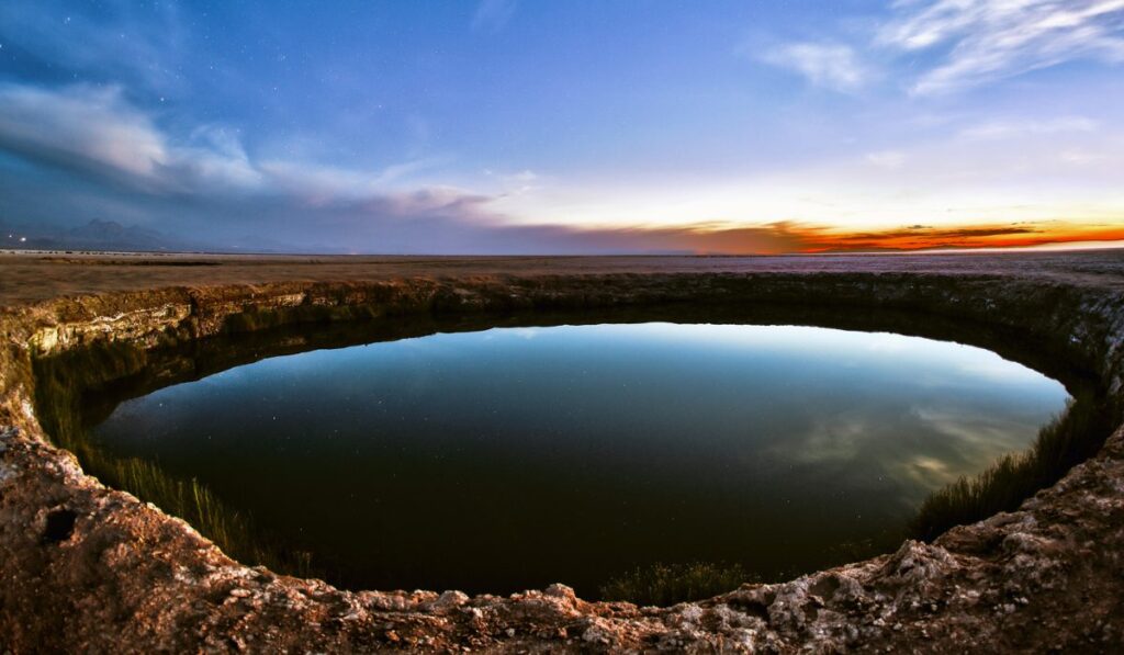 Ojos de agua en el Sáhara: el megaproyecto que llevó agua fósil del desierto a las ciudades de Libia