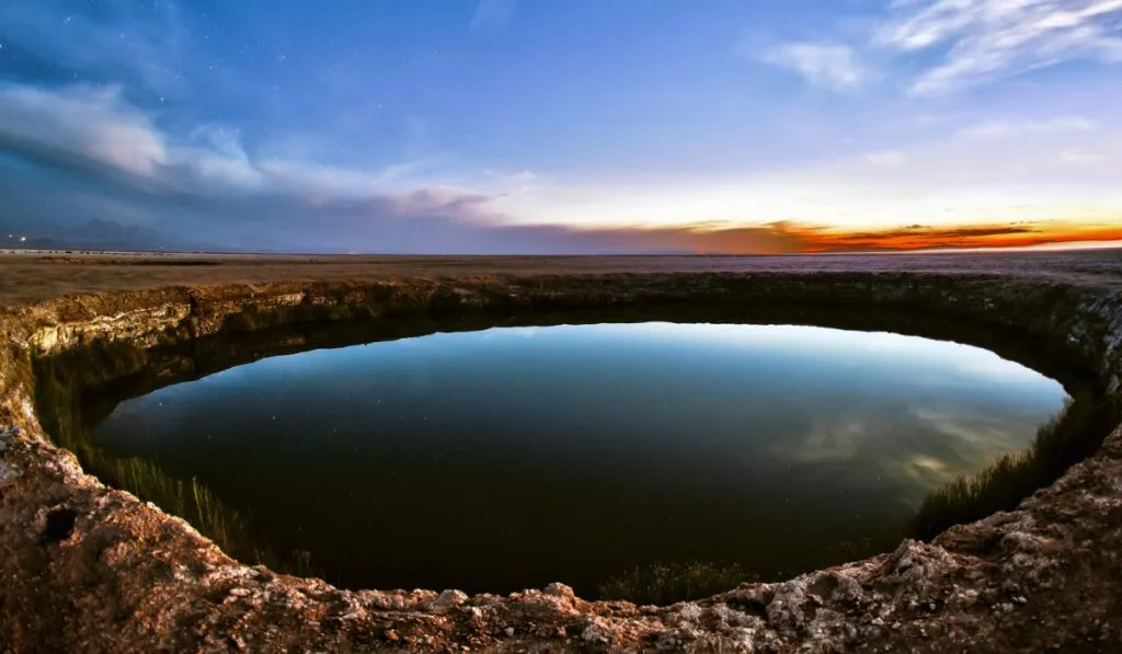 Ojos de agua en el Sáhara: el megaproyecto que llevó agua fósil del desierto a las ciudades de Libia
