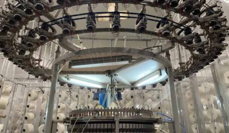 Tejidos de ortiga, algas y plátano: la moda sostenible que ya es una realidad