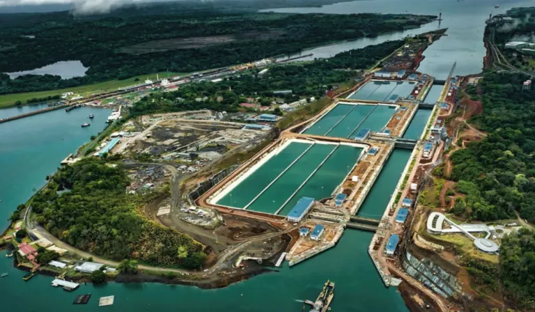 Cambio climático pone al canal de Panamá en el centro de la disputa global