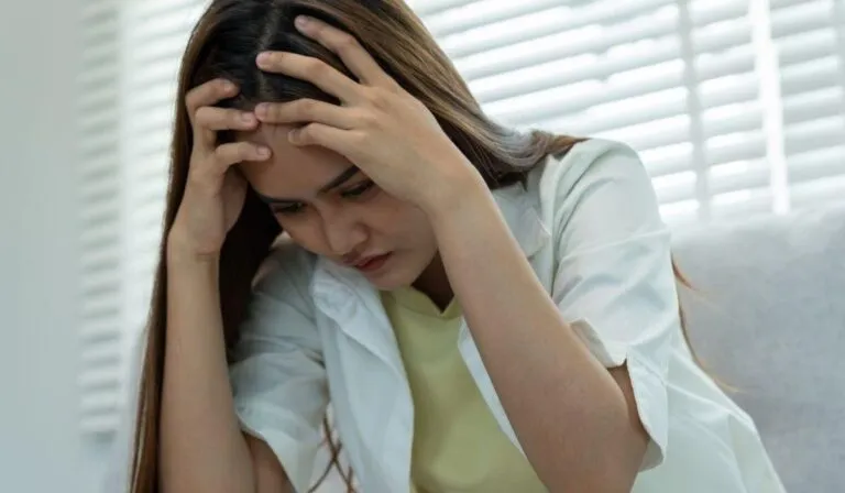 Migraña: cuando tu cuerpo detecta la lluvia antes que el pronóstico