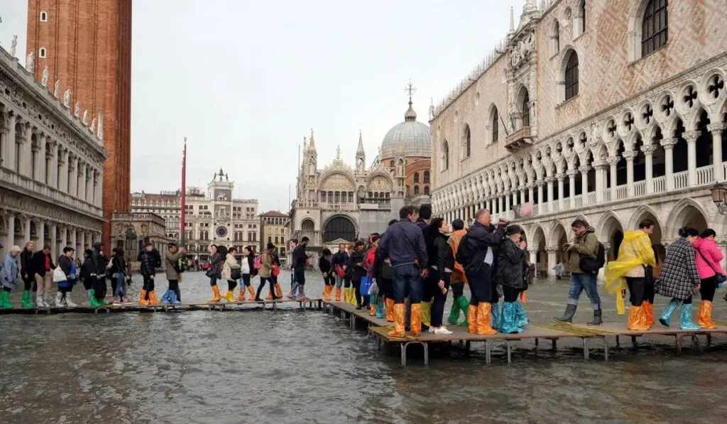 Venecia en riesgo: los tres megaproyectos que podrían evitar que desaparezca bajo el agua
