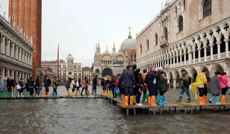 Venecia en riesgo: los tres megaproyectos que podrían evitar que desaparezca bajo el agua