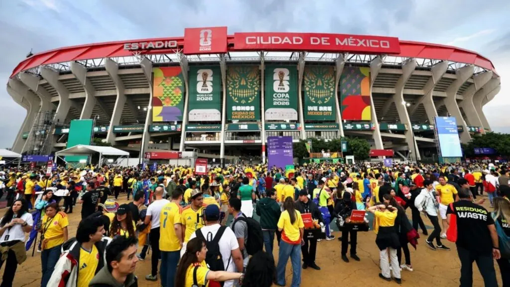 Investigación sobre la huella ecológica que generan los turistas durante el Mundial de fútbol.