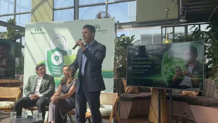 Banco Azteca frena el ciberfraude mediante Protección de Riesgos Digitales