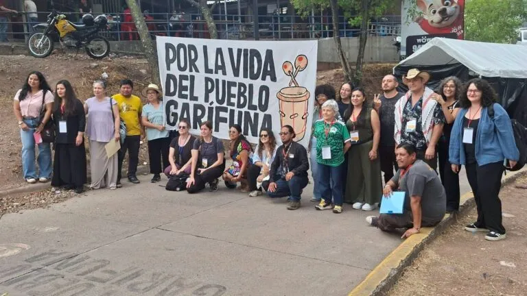 Comunidad garífuna defiende el territorio y ecosistemas de Cayos Cochinos en Honduras