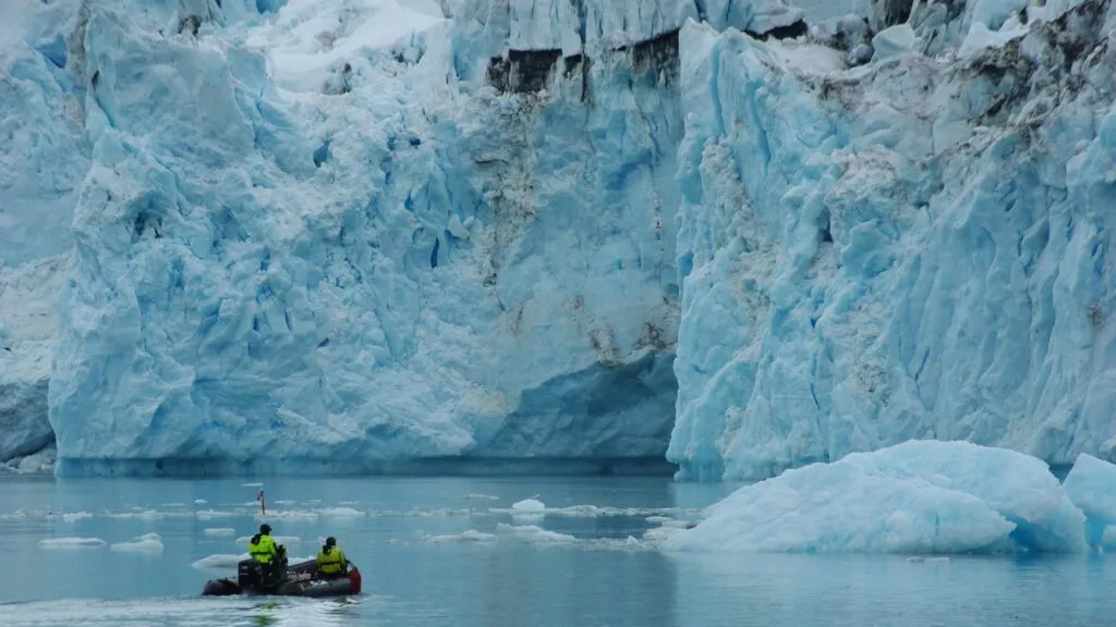 Fibra optica para detectar fracturas y cambios en los glaciares