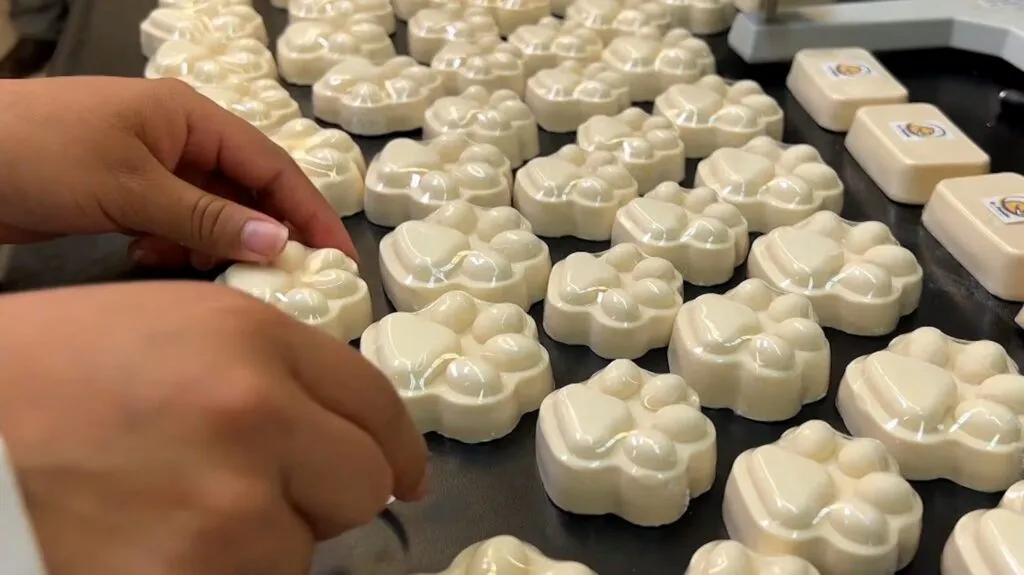 Jabón sostenible elaborado a partir de aceite de cocina usado en la UNAM