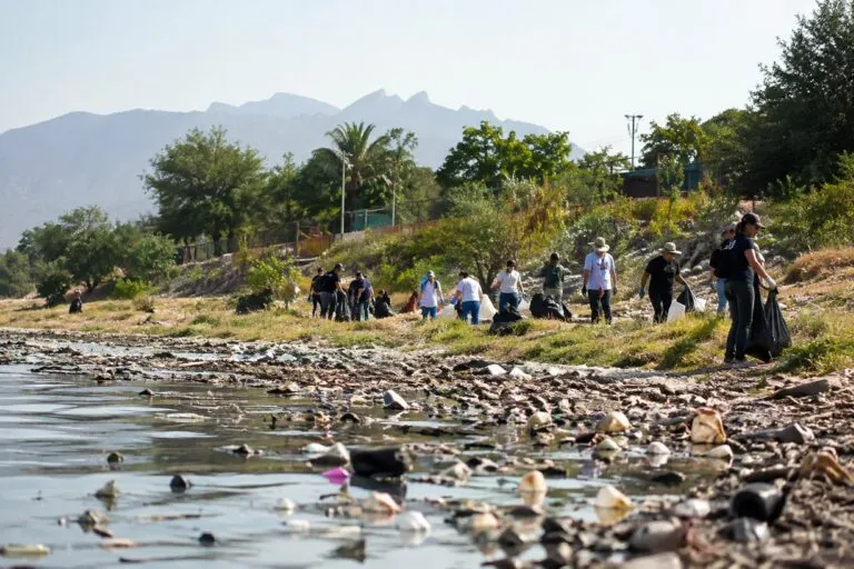 Limpieza del río Pesquería impulsa el cuidado ambiental