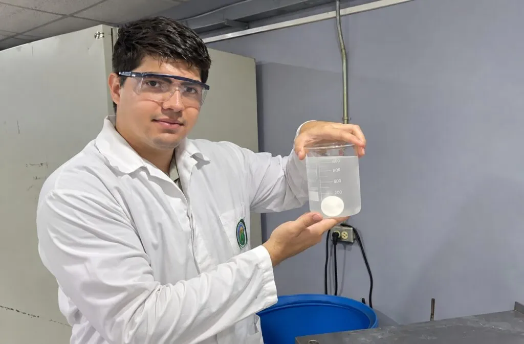 Pastilla desinfectante creada en Costa Rica con fórmula biodegradable de rápida disolución